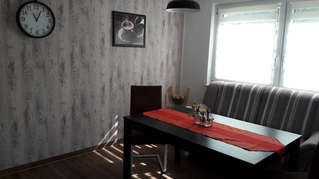 Ferienhaus Im Gruenen/Monteurzimmer Oranienburg Ngoại thất bức ảnh